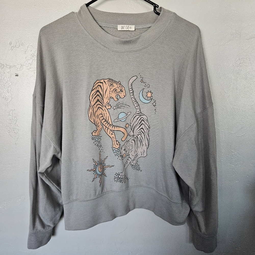 Wst Cst Small Oversized Gray Sweatshirt with Tiger and Planet Design Celestial